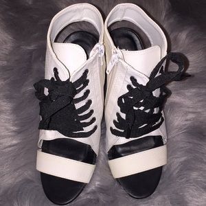 Open toe lace up heel